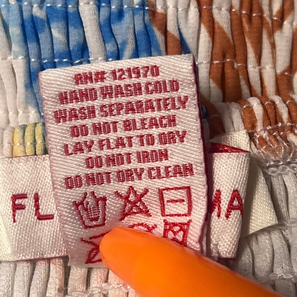 Flying Tomato Womens Cropped Top Size S Tropical Floral Vibrant Vacation Resort - Picture 6 of 6